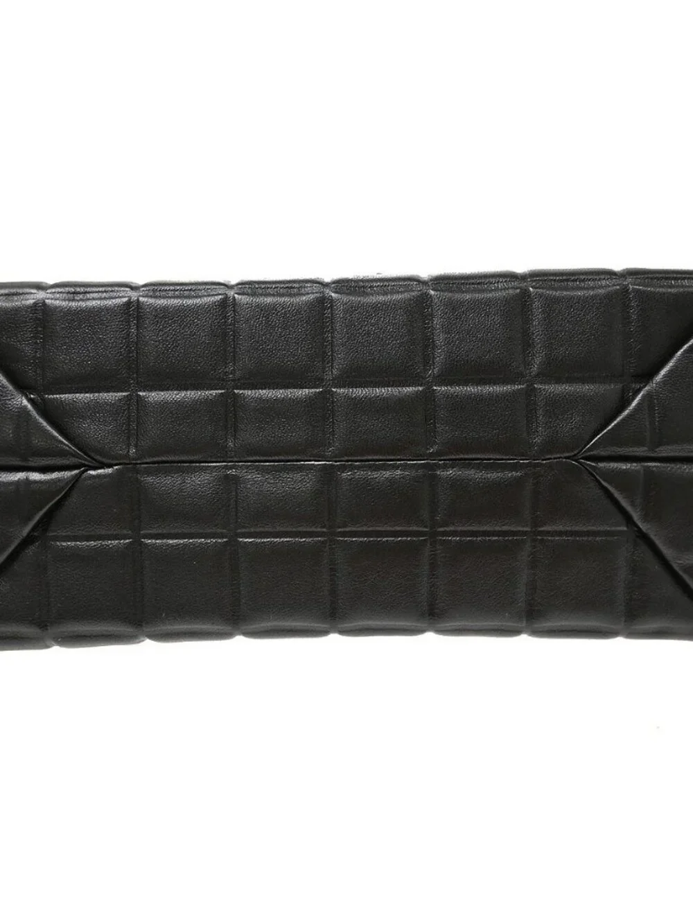 CHANEL outside 	a